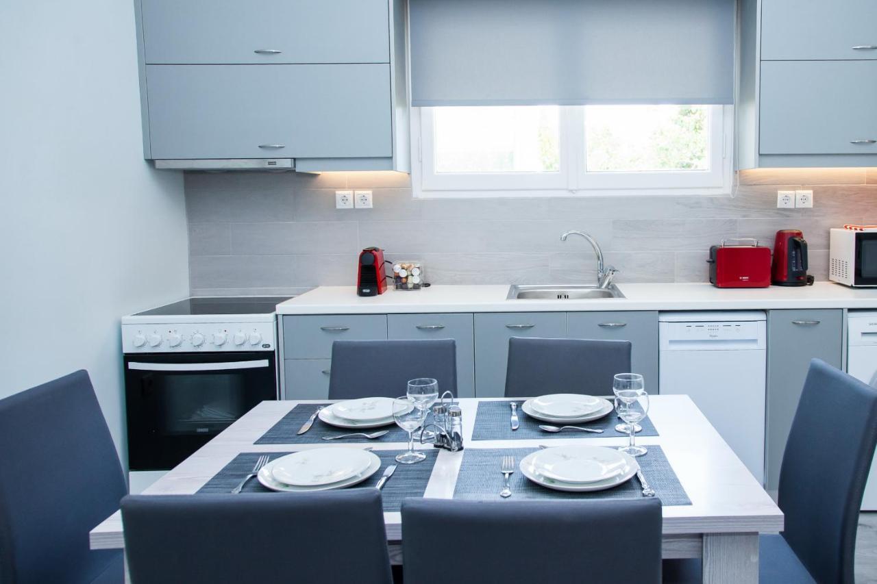 Sunny And Minimal Apt In Glyfada With 3 Bdrm Афины Экстерьер фото